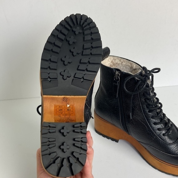 Kelsi Dagger Wise Platform Bootie - Picture 11 of 16